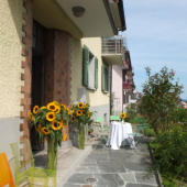 Blumiger Hauseingang